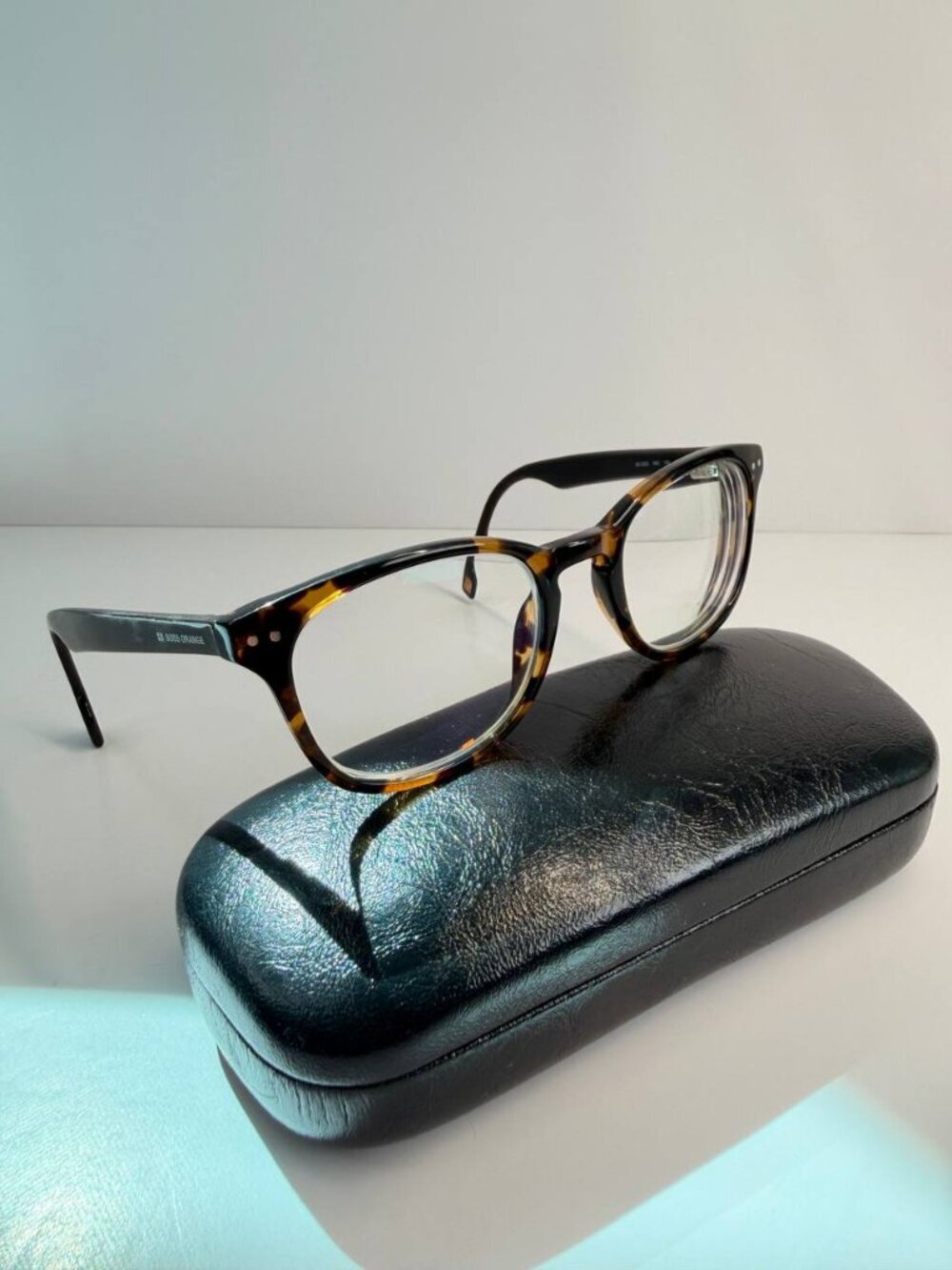 Boss Orange Eyeglasses – Classic Tortoise Frame – Includes Protective Case